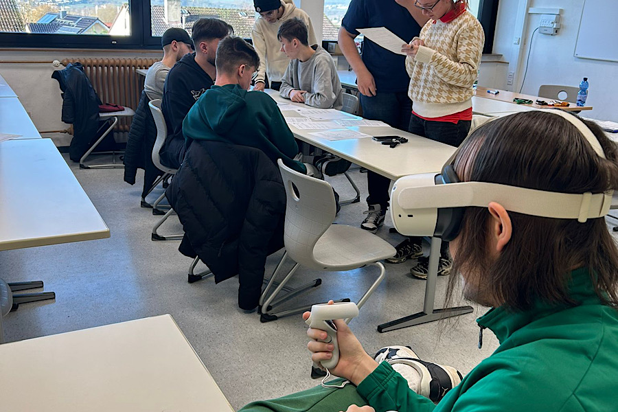 Neues Kommunikationstraining an der FDS: Teambuilding mit Virtual Reality