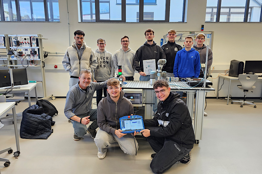 Technik, Teamgeist und Triumph: Roboterprojekt